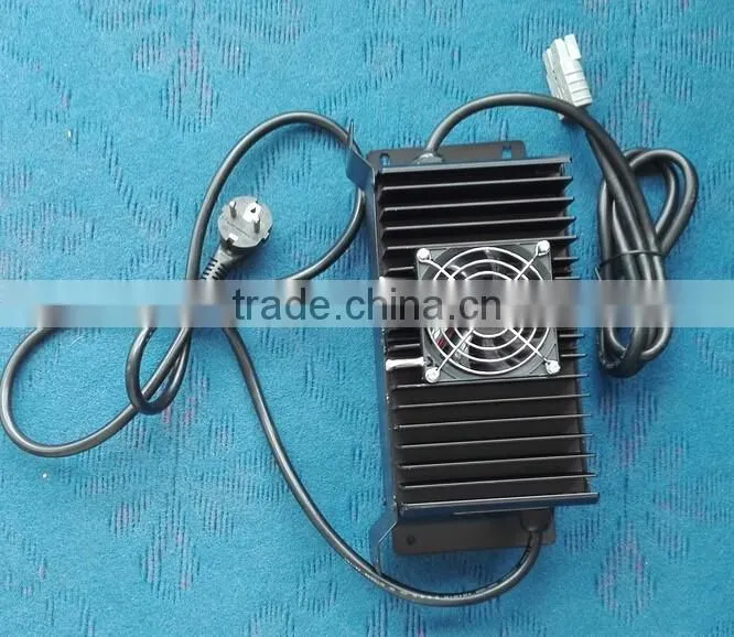 3.3kw on board battery charger with12v auxiliary output power