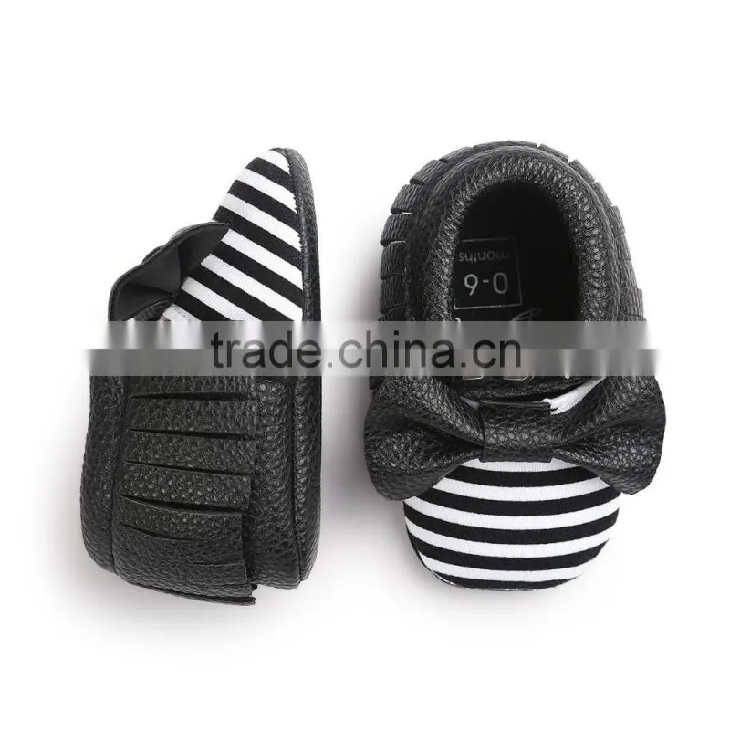 Rivet design fashion moccasins for baby, baby rivet moccasins