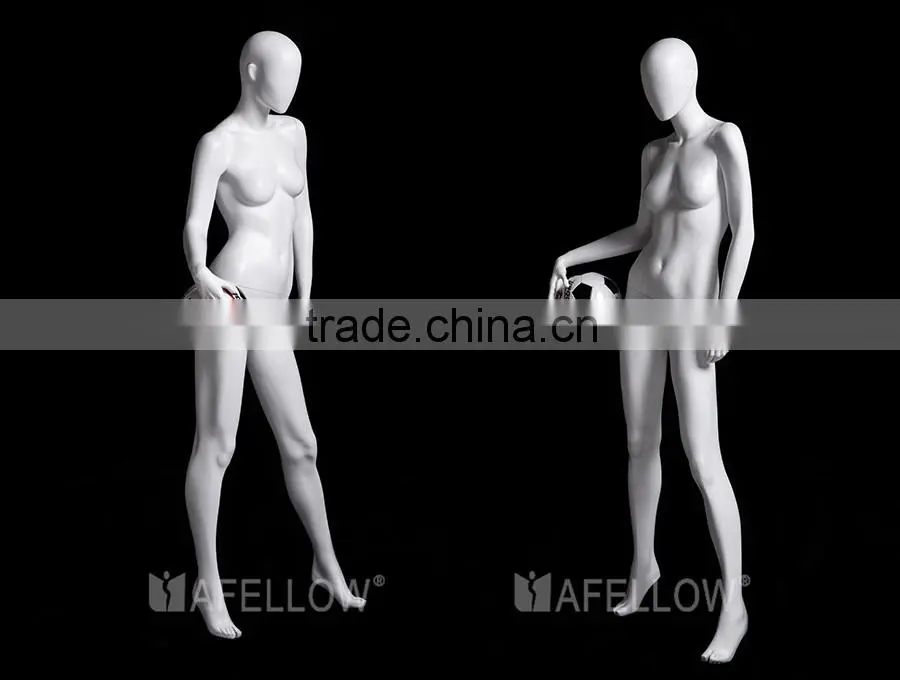 Playing Football Women Mannequin FTF2-EG