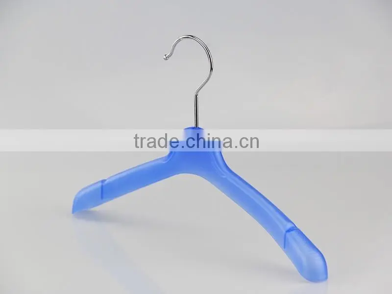 low price kids plastic hanger children plastic hanger for coats