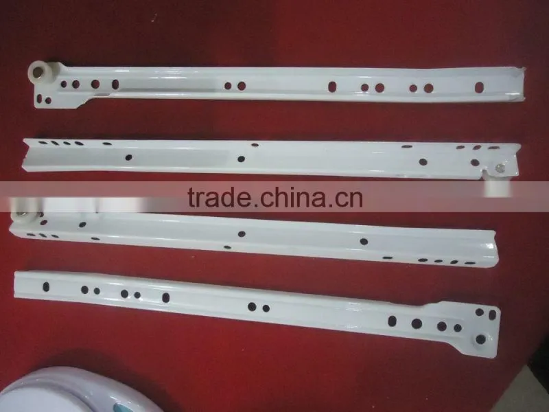 Full extension bottom mount drawer slide
