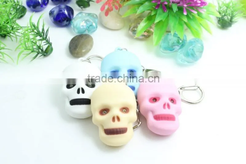 Custom plastic skull Led light Keychain