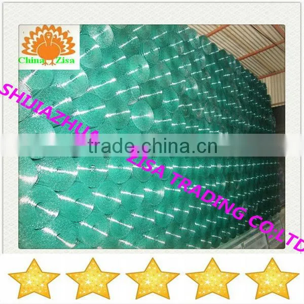 green square wire mesh fence post