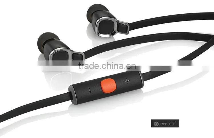 2014 new customized waterproof earphone for sonny headphones