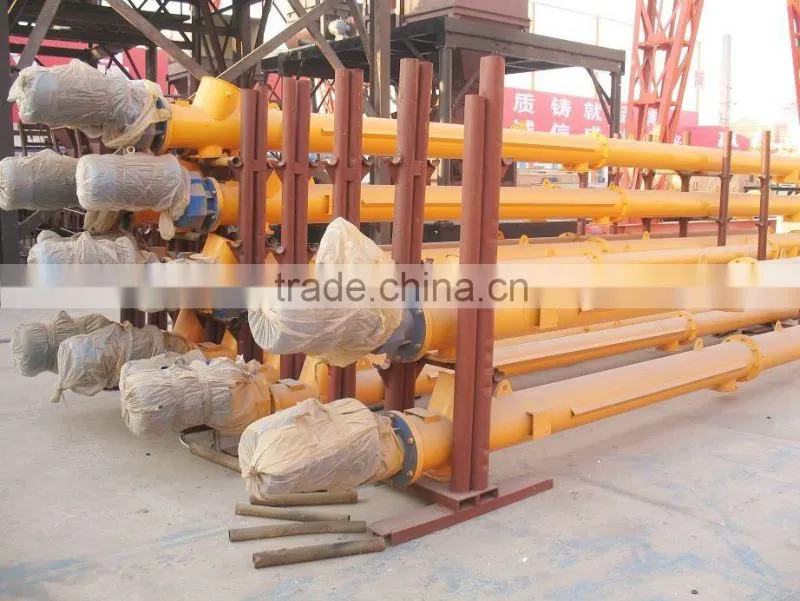 Screw conveyor for silo cement