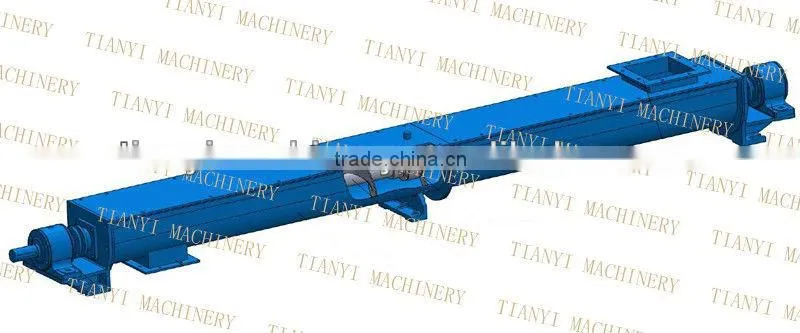 Screw / auger conveyor for concrete transporter