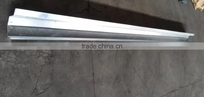 Greenhouse aluminum water gutter system used for agriculture