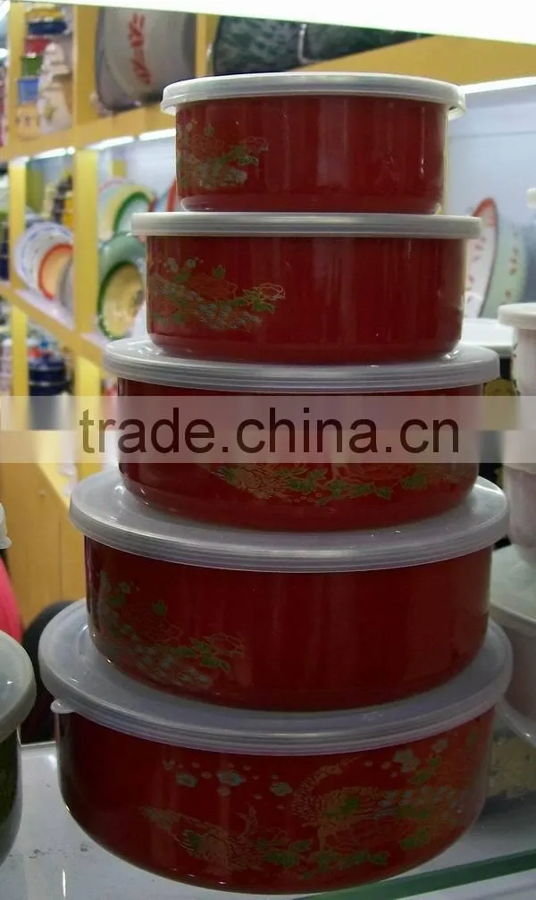 Enamel storage bowl with PP lid