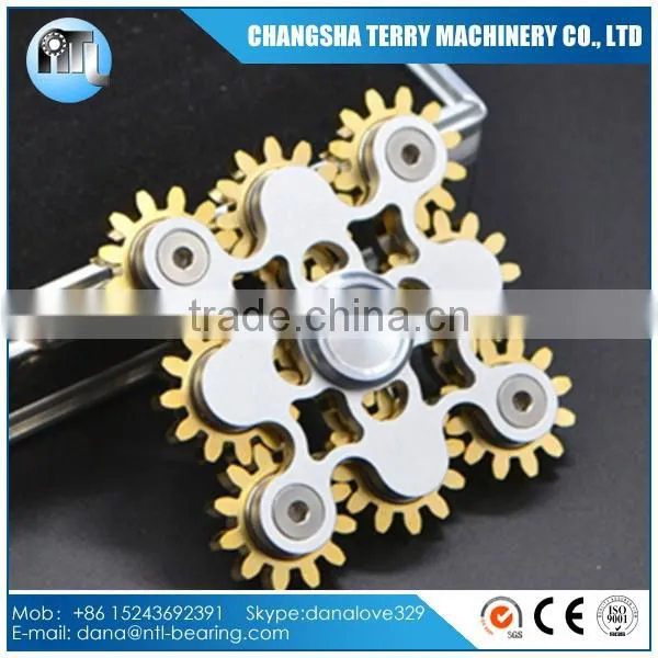 2017 Tri Spinner Hand Spinners Gear Fidget Spinner Toy for Stress and Anxiety Relief
