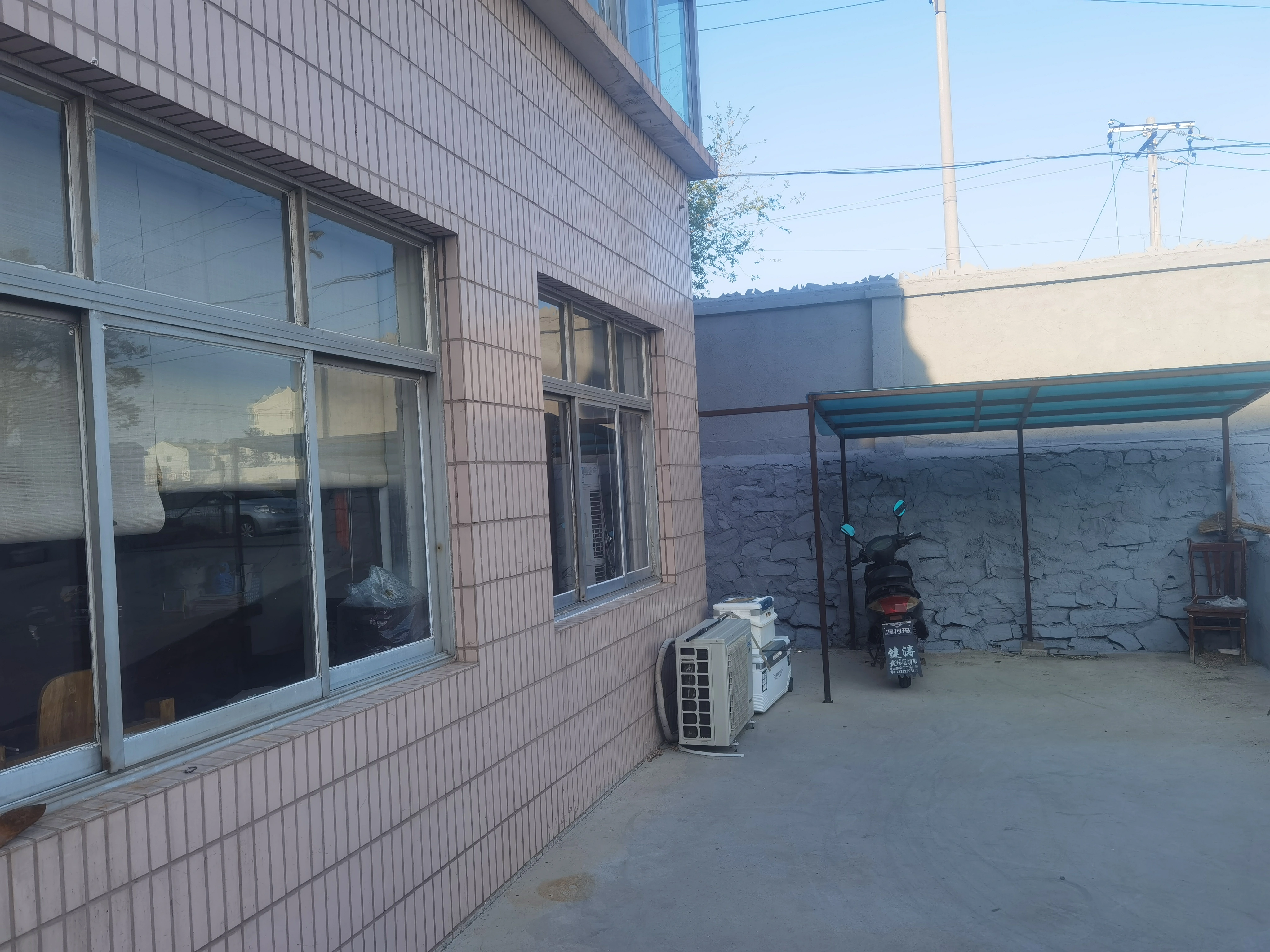 Liaoning Xiangyi Garment Trading Co., Ltd company overview - view 2