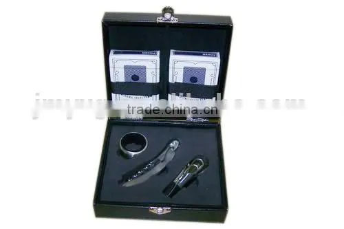 New Arrival wine gift set with Poker ,wine accessory set with wooden box