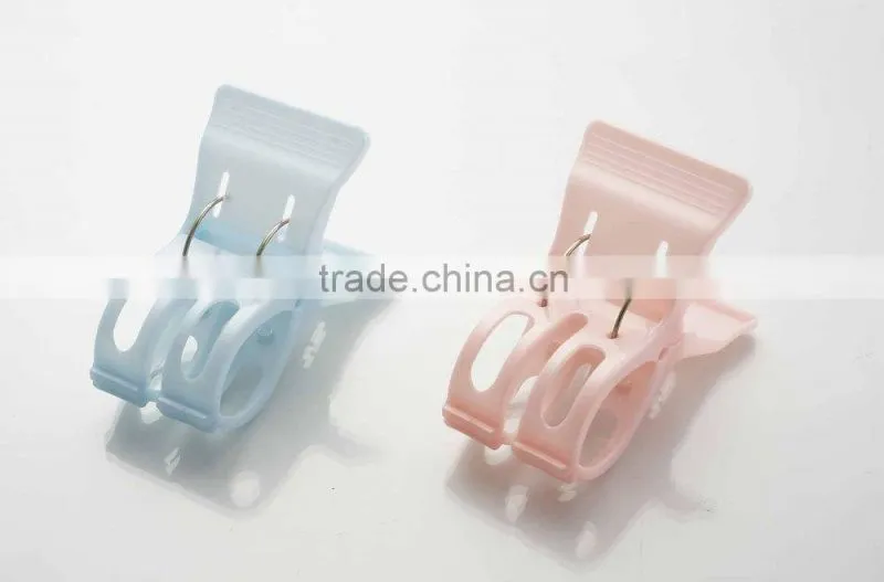 small plastic clips /plastic color clothes clip
