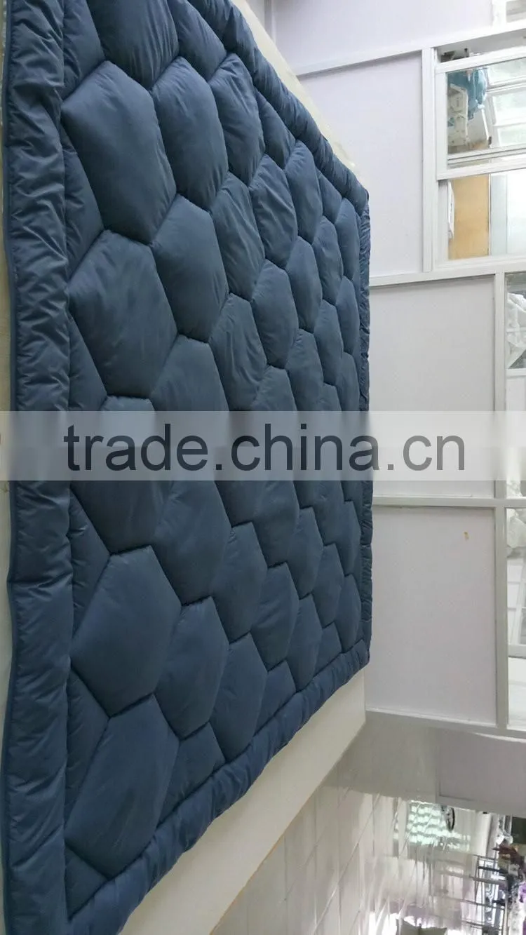 Solid color high quality microfiber quilt new products on china market 2016