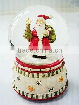 2008 High quality resin customized musical christmas water globe