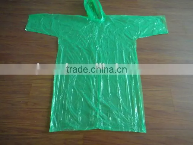 Virgin disposable plastic rain poncho with 0.015mm-0.03mm thickness