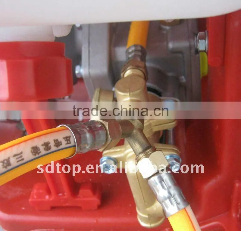 spray dynamique avec moteur a essence 140FA de 4 temps
