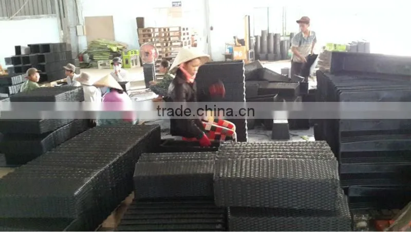 Wicker Planter pots, Plastic Rattan Wicker Pots, Viet Nam plastic Wicker Planter, Handicraft Wicker Planter