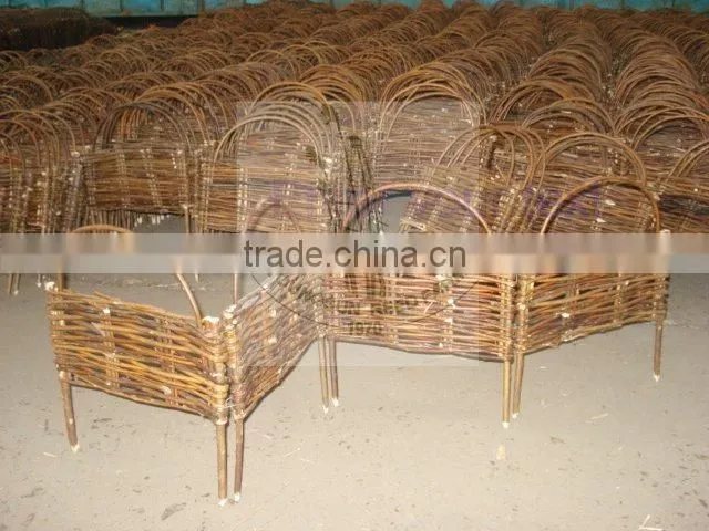 garden willow bordering