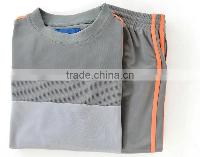 2016 new style Ladie's sports wear set with round neck by factory