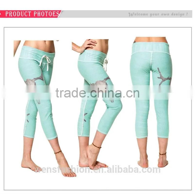 Custom Womens body building Wearing Colorful legging / Yoga Pants