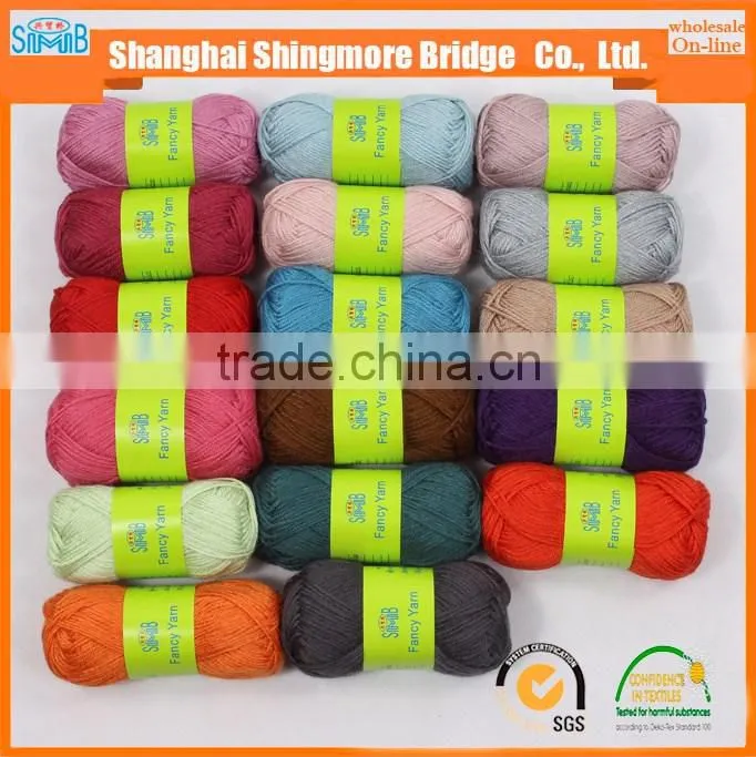 Global hot selling bamboo wool blended knitting yarn for hand knitting