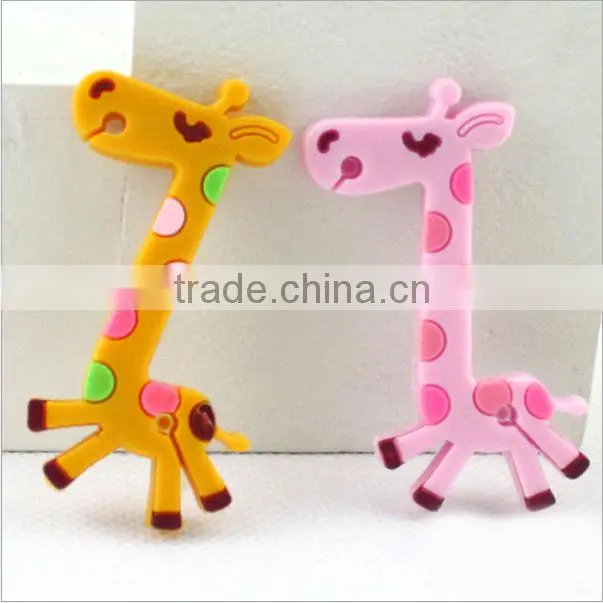 2016 Hot Selling Mini Giraffe Shape Silicone Rubber Headphone Cable Tidy Winder