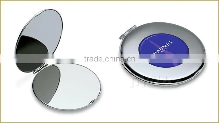Classic folding metal reflected rounded makeup mirror