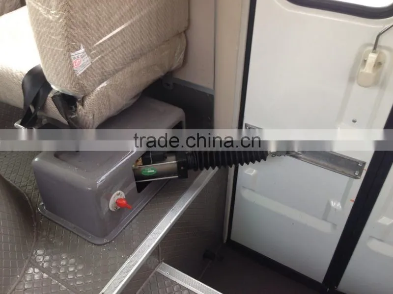 7.5m 26 seats Coaster type mini bus with cumins engine HM6700