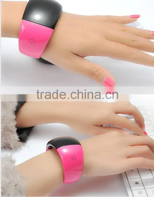 2014 Best Fashion bluetooth smart watch bracelet