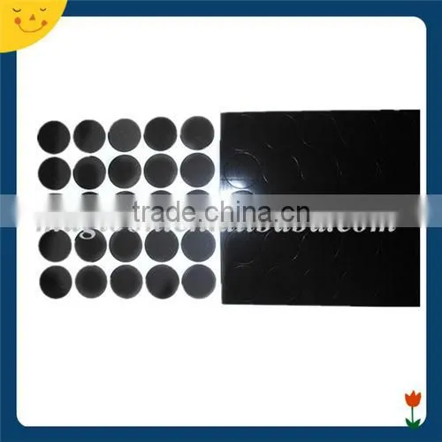 Custom size rubber magnet roll