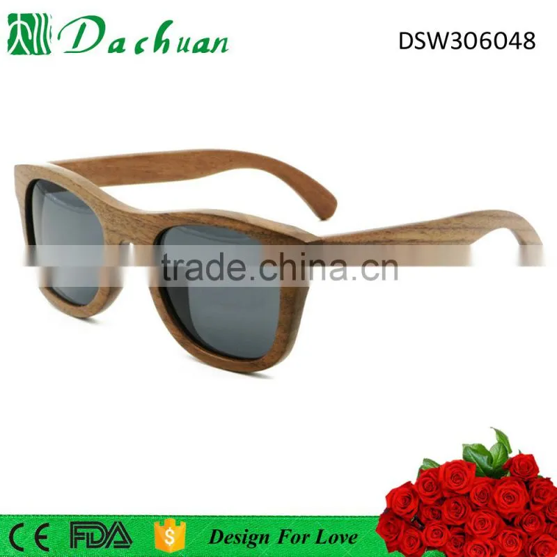 2016 latest designer high quality 100% natural OEM cat3 UV400 US wood sunglasses