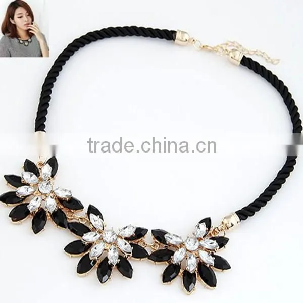 2016 high quality Sunflower short necklace vintage necklace