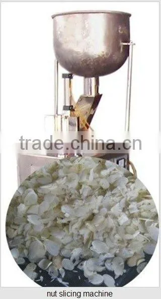 Nuts slicing machine