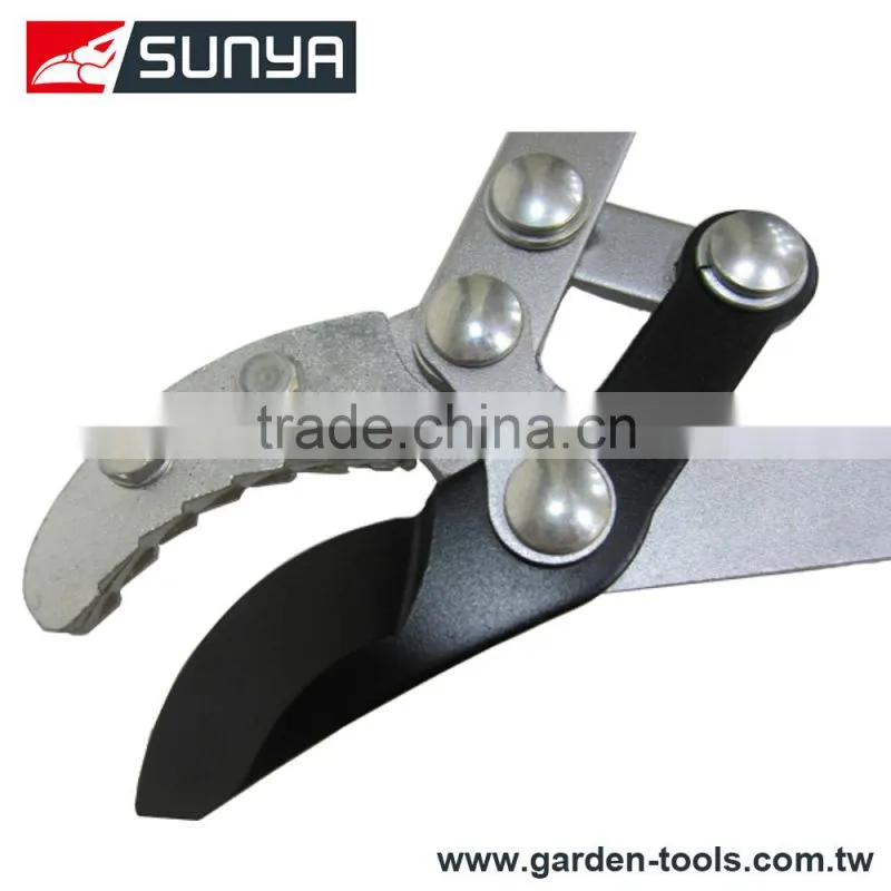 Garden leverage anvil hand lopper