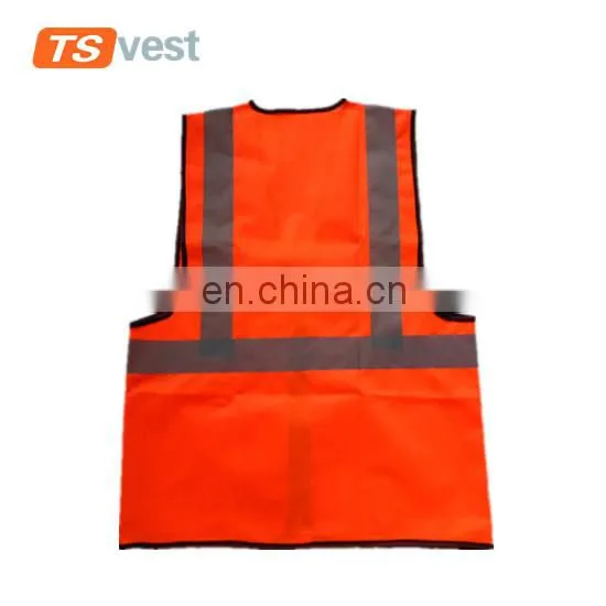 Outside workers wearing CE safety vest with PVC ID pocket