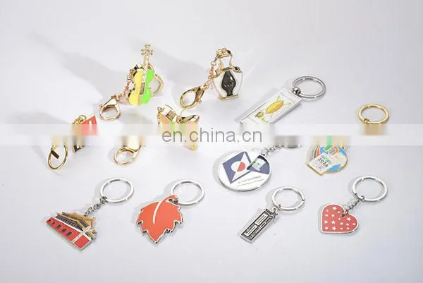 Souvenir UAE National Day Gift Items Keychain Soft Enamel UAE Flag Keyrings