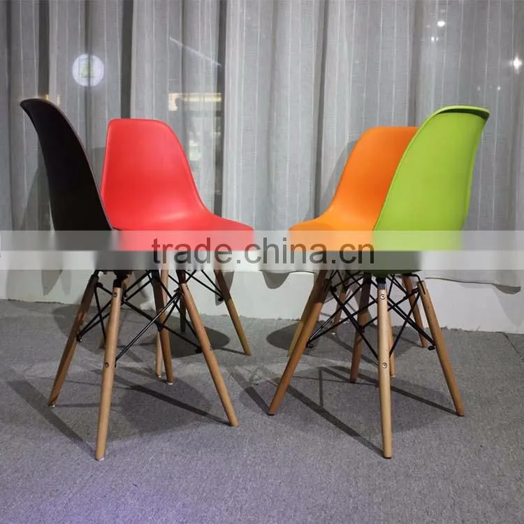 Natural Wood Legs Dining Room Base Chrome Metal Molded Plastic Four Leg Furniture Office Chair
