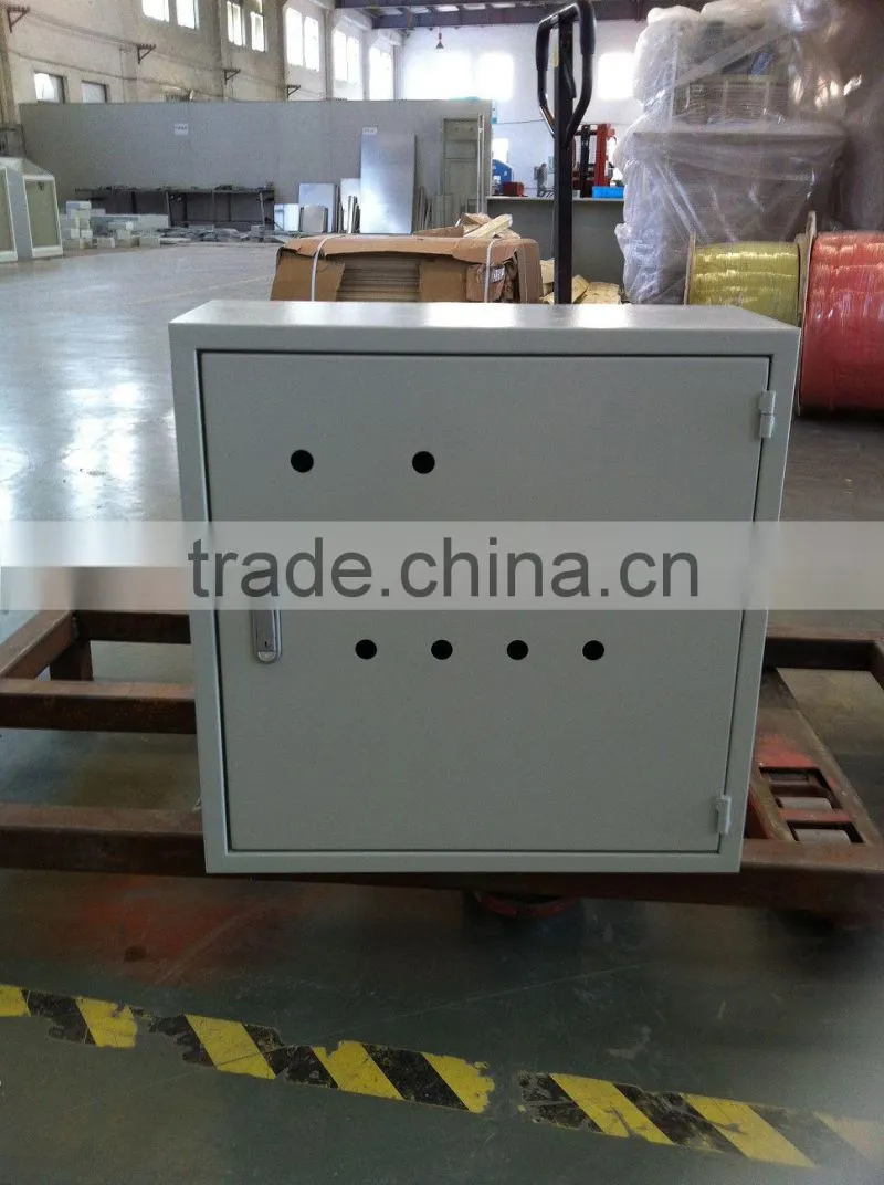 vertical electrical waterproof metal distribution box hole