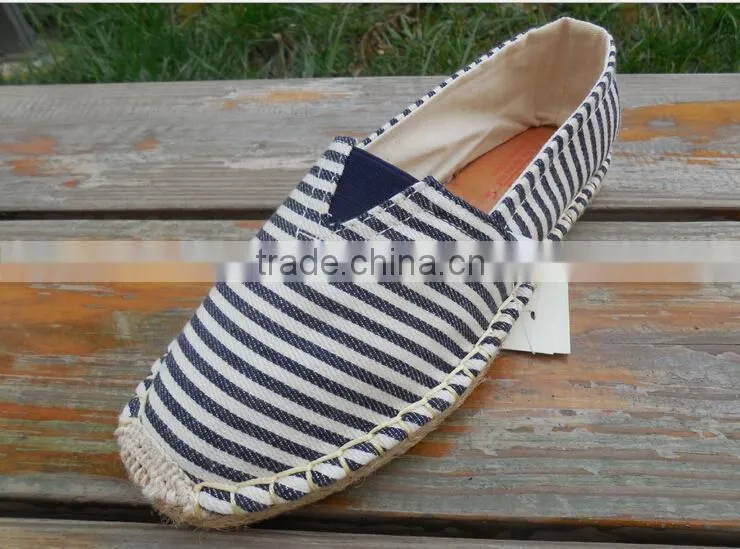 women latest canvas shoes made in China