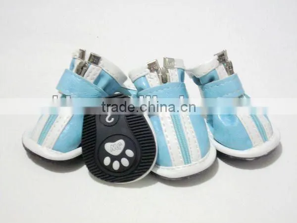 Pet dog winter teddy rubber slip-resistant gluing type skate boarding dog shoes
