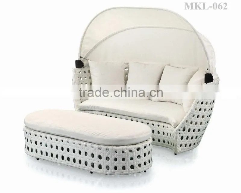PVC rattan wicker patio sun lounger furniture - Poly rattan furniture beach chair - lounge chaise rattan furniture