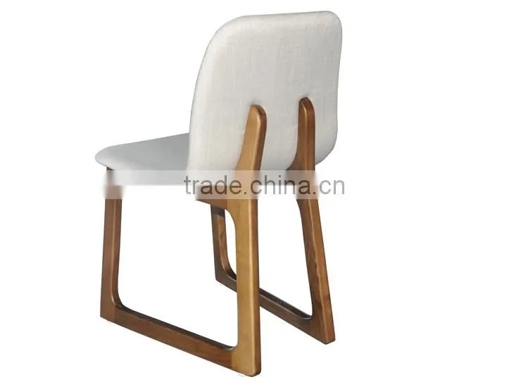 D046 cantilever chair