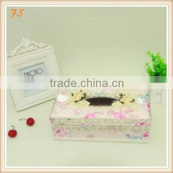 Blue and white porcelain fabric tissue box cover
