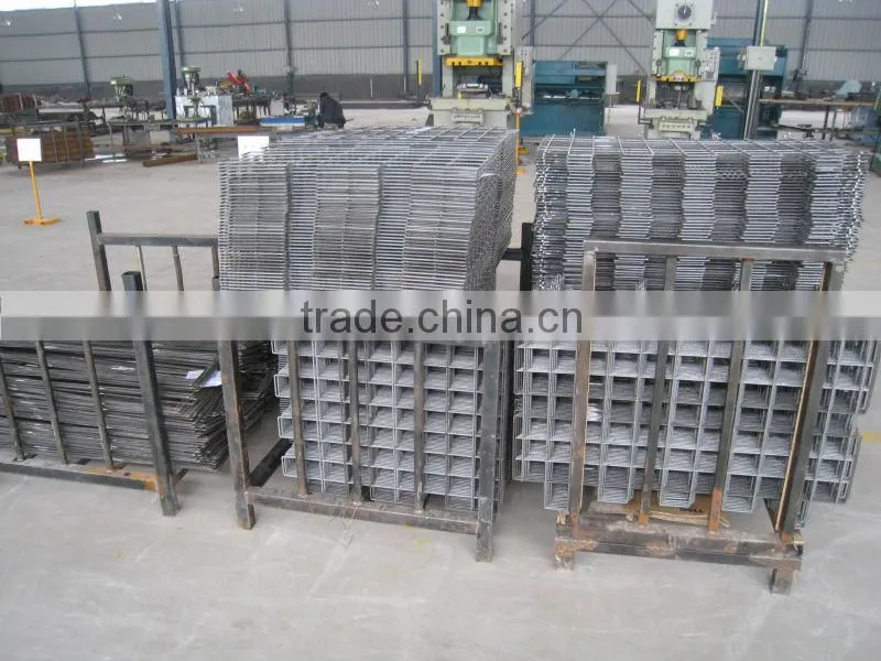 SEAMLESS STEEL TUBE