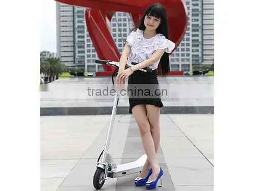 High quality Cheap adults electric skateboard with handle for one year warranty