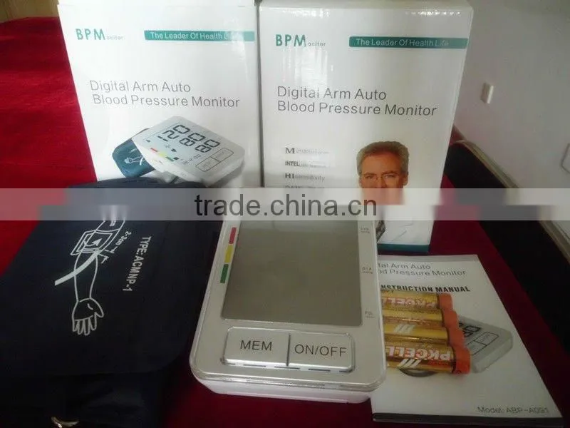 Automatic digital blood pressure monitor