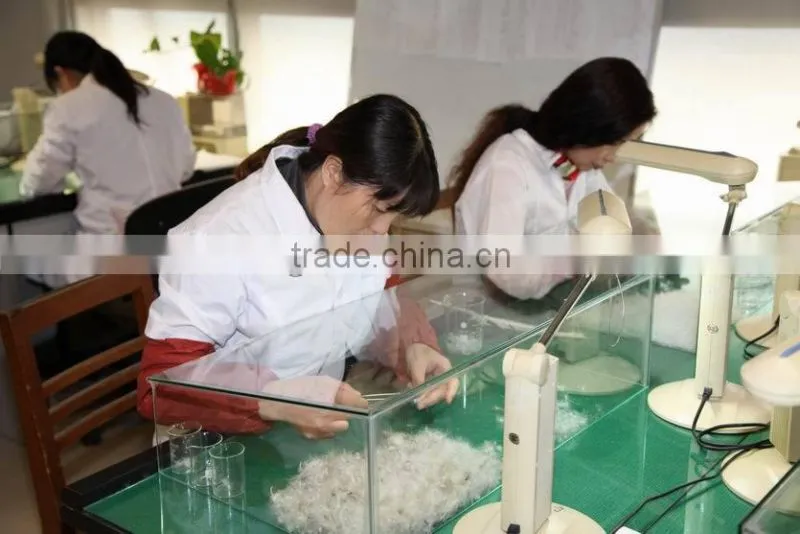 good quality 100% merino wool top,20MIC, 80-100MM, natural white color.