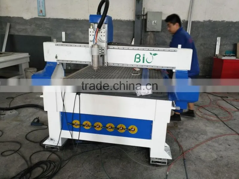 Discount price 3D CNC router/Wood cutting machine for solidwood