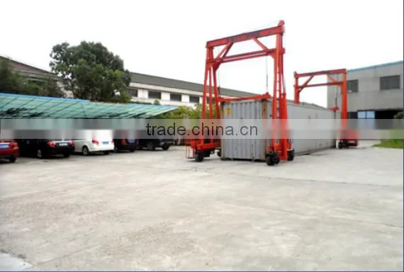 low lifting container crane used for low height environment