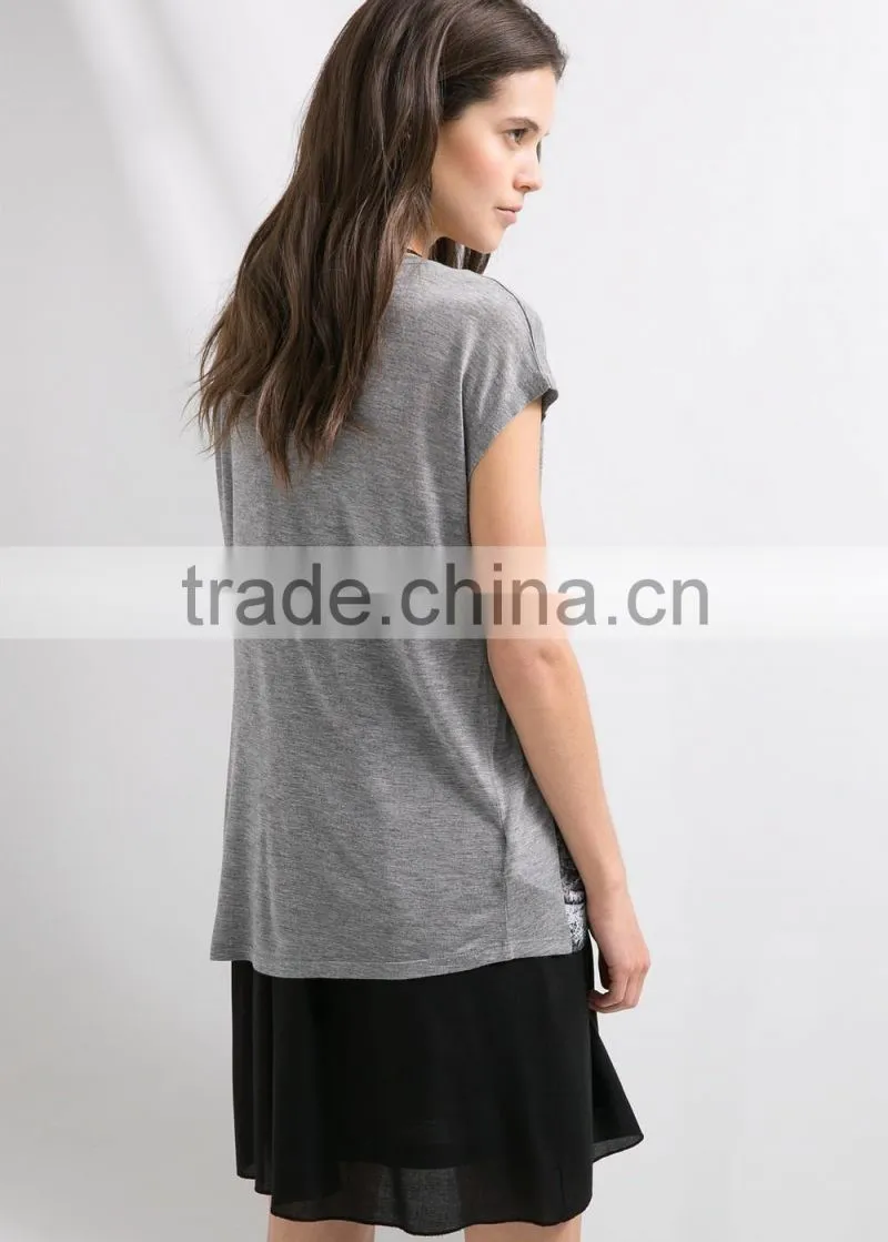 CONTRAST PRINT T-SHIRT